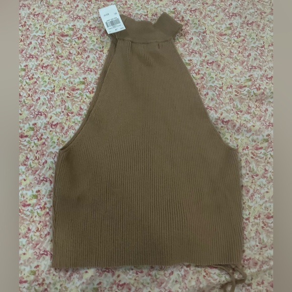Khaki crop top - Picture 2 of 2